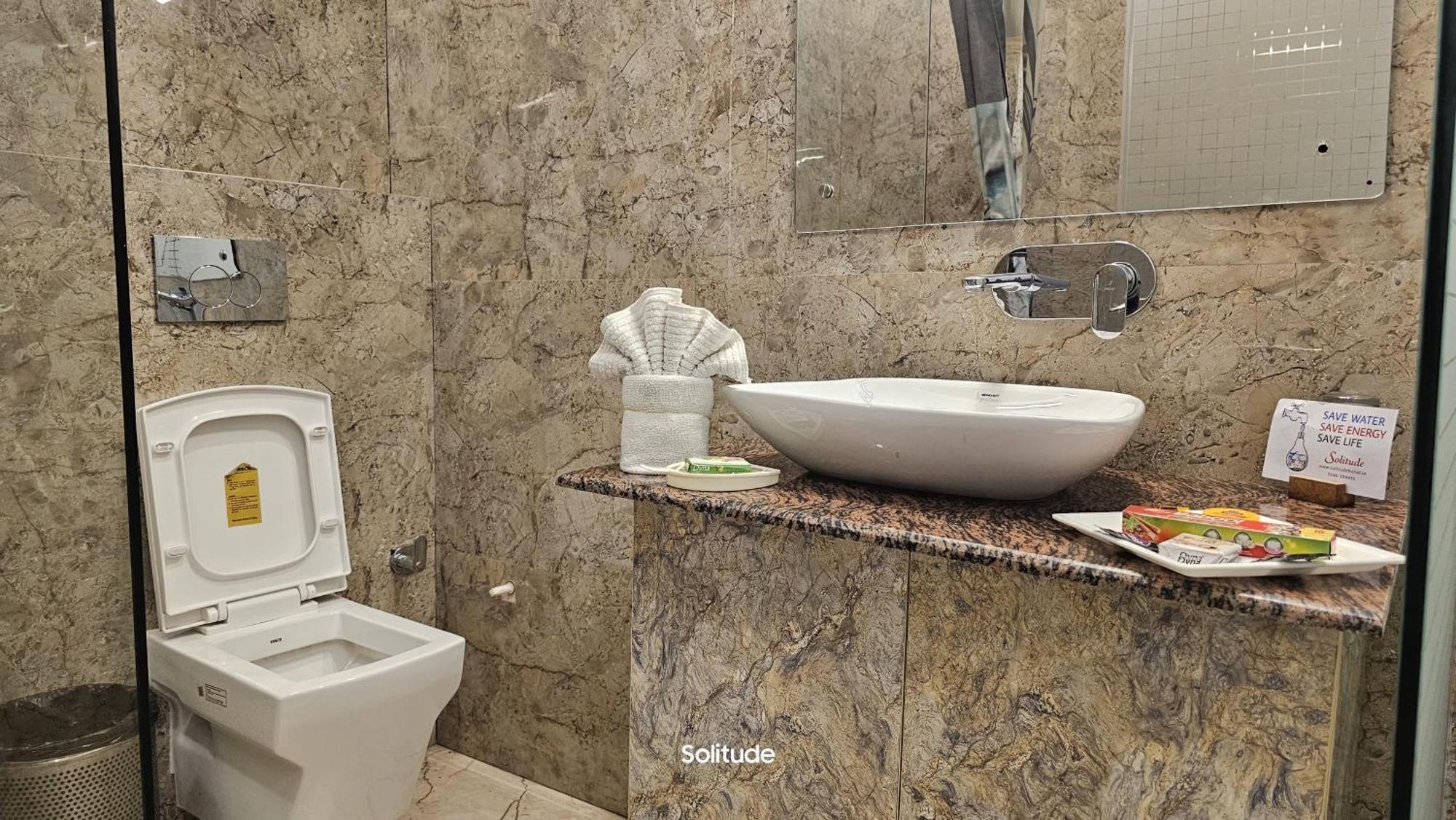 Solitude, The Boutique Hotel Haldwāni المظهر الخارجي الصورة